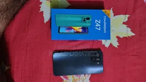 Symphony Z47 64 GB Black