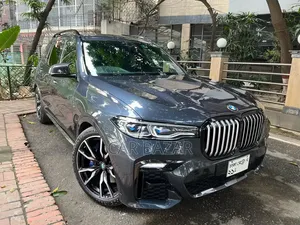 বিএমডব্লিউ এক্স৭ এক্সড্রাইভ৪০আই ২০২১ গ্রে