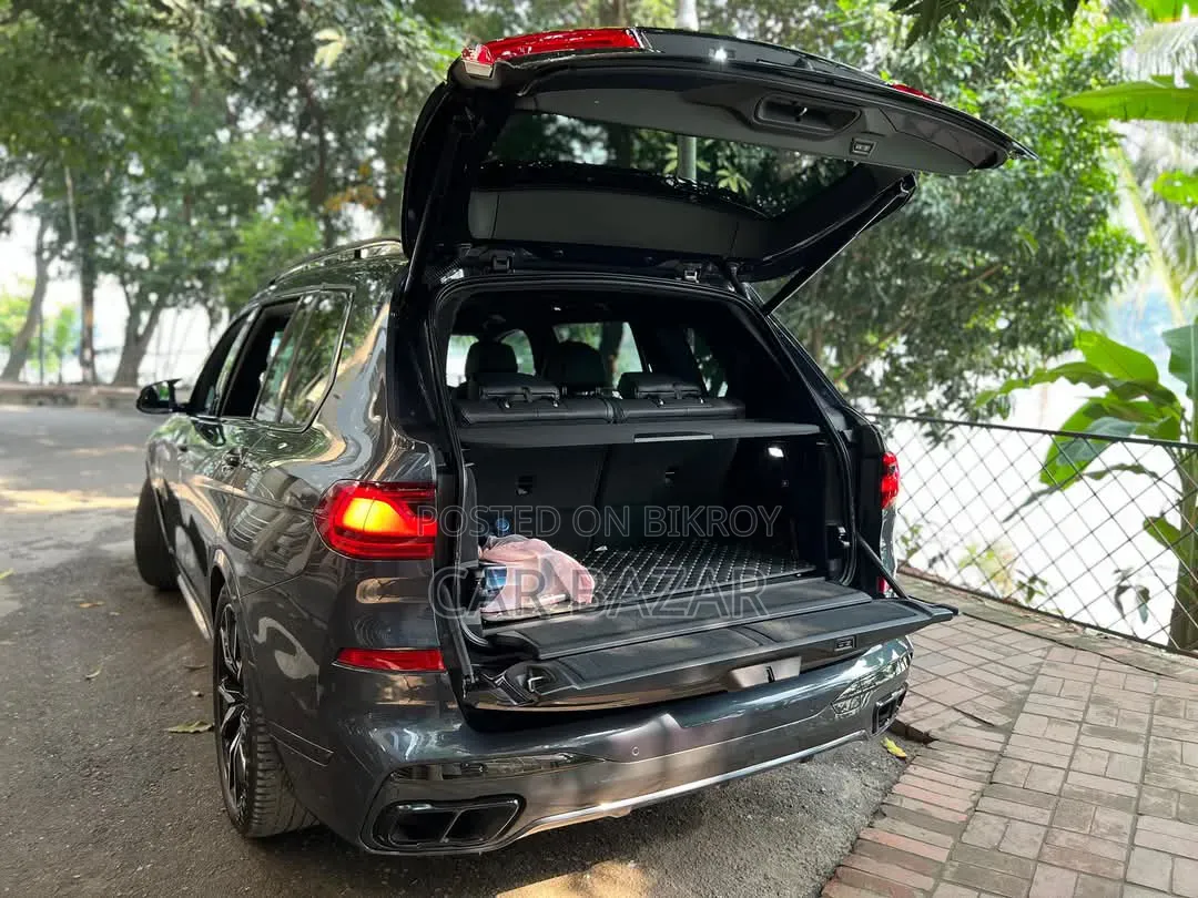 BMW X7 xDrive40i 2021 Gray