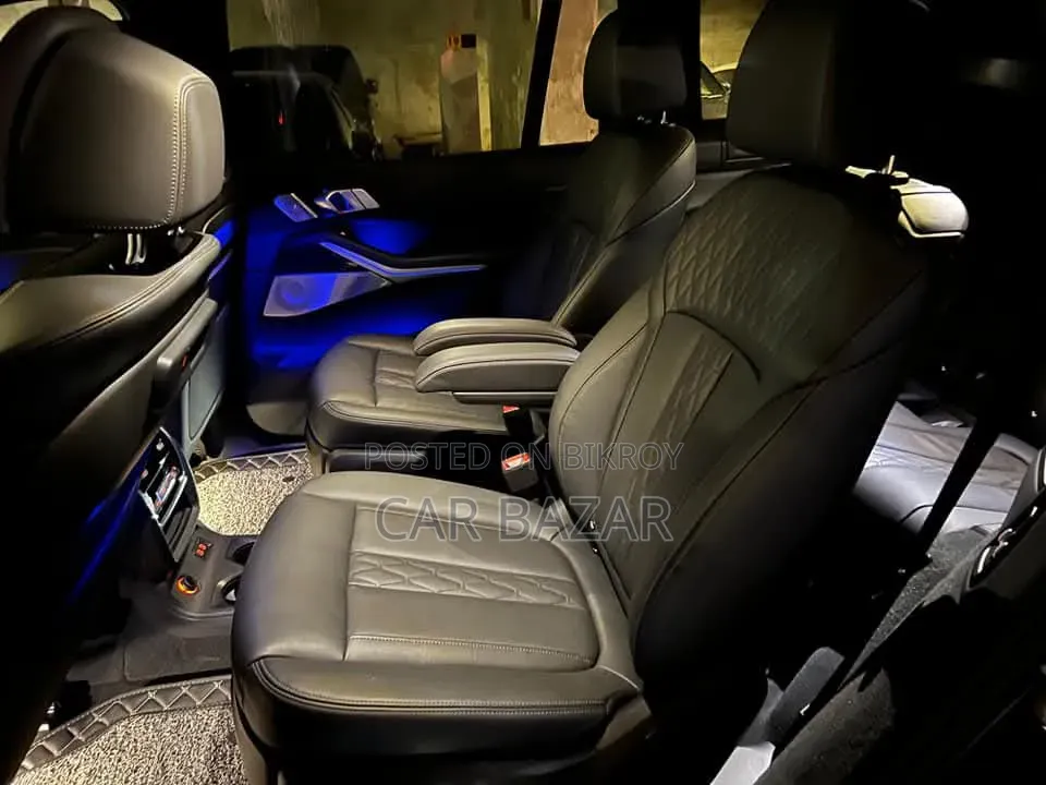 BMW X7 xDrive40i 2021 Gray