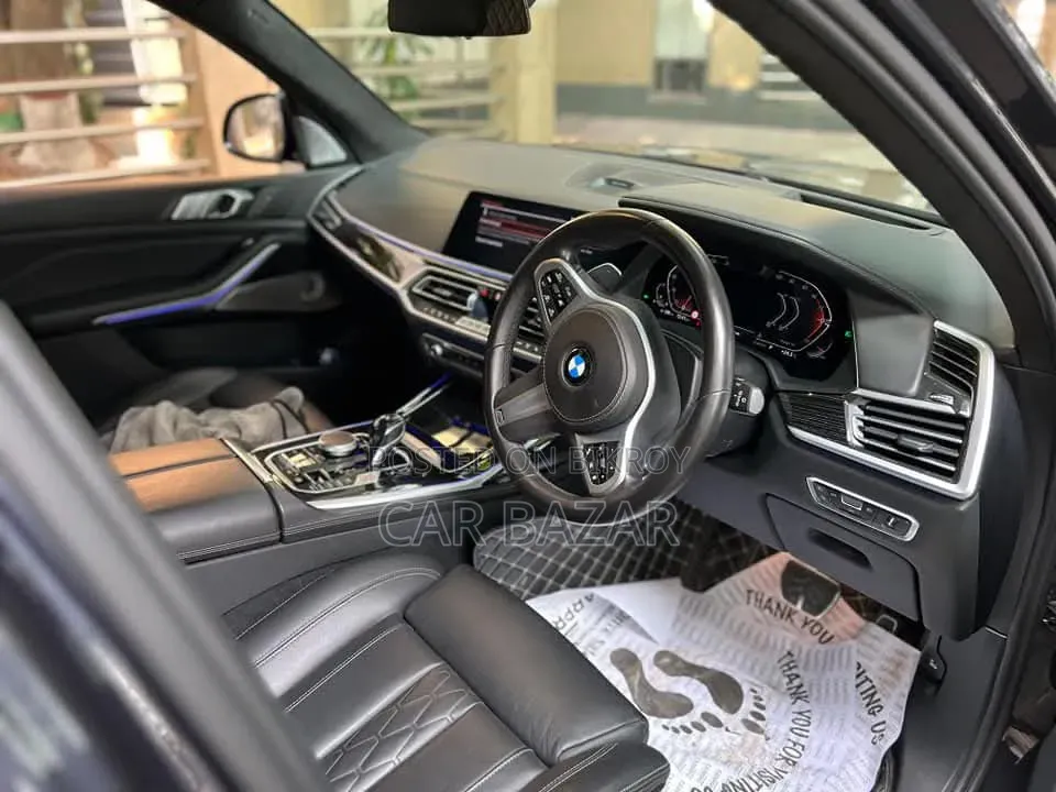 BMW X7 xDrive40i 2021 Gray