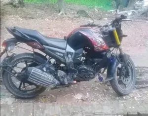 ইয়ামাহা এফজেড ২০১৩ কালো