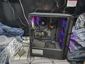 Desktop Computer 8GB AMD Ryzen 5 SSD 128GB