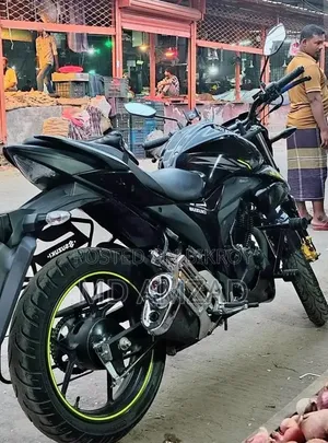 New Suzuki Gixxer 2025 Black