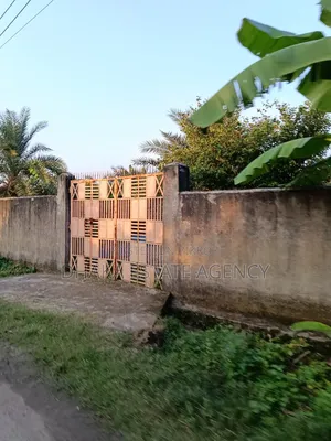 Sector-27, South/East Corner 5 Katha Plot Sale