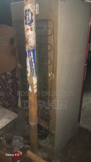 এই ফ্রিজটি জরুরি বিক্রি হবে