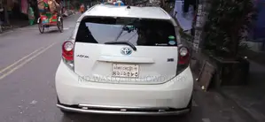 Toyota Aqua 2013 Pearl