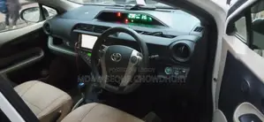 Toyota Aqua 2013 Pearl