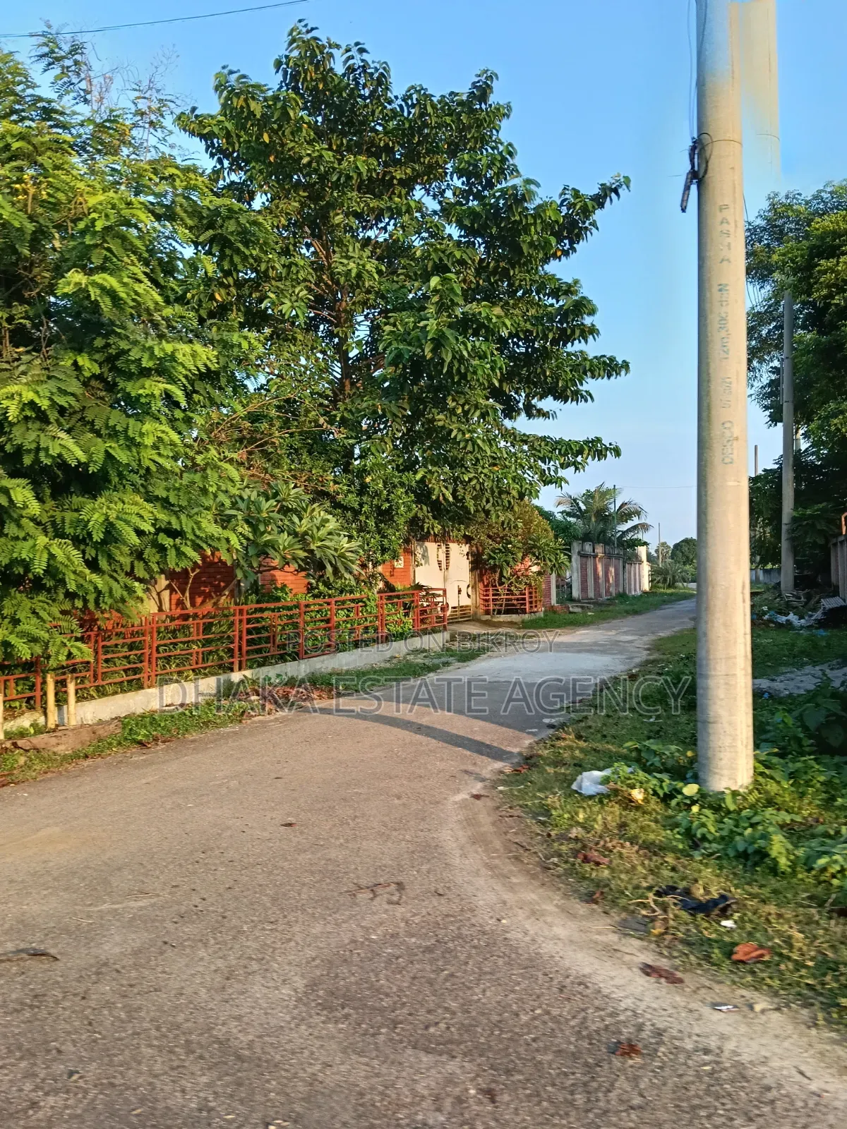 Sector-8, Road-402, East Facing 5 Katha Plot Sale