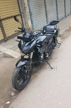 New Hero Xtreme 125R 2025 Black