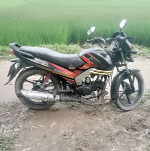 Mahindra Centuro 2017 Black