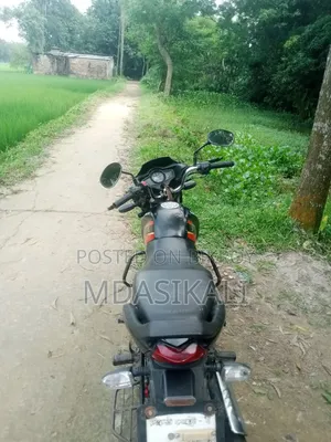 Mahindra Centuro 2017 Black