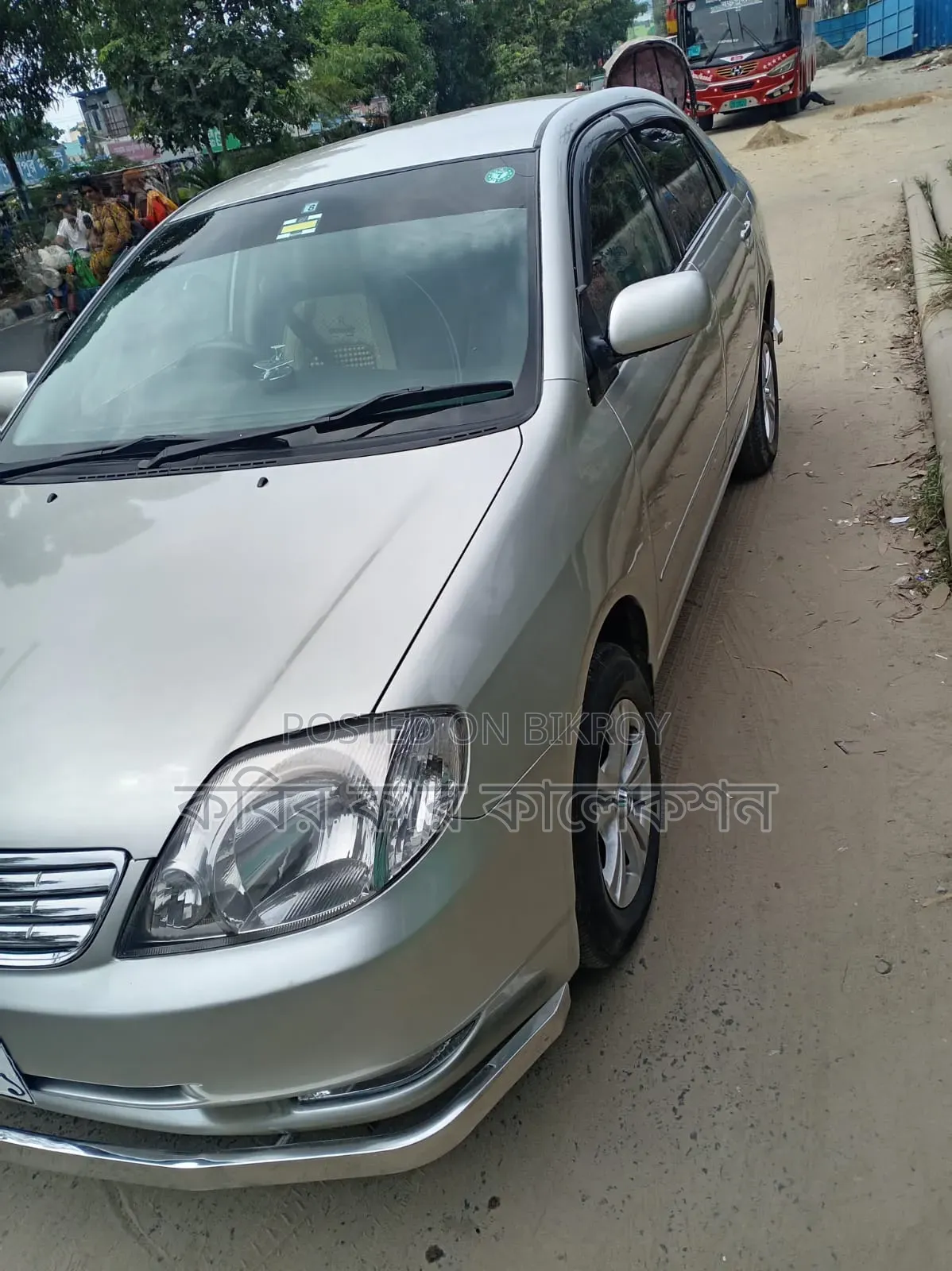 টয়োটা করোল্লা ২০০২ সিলভার