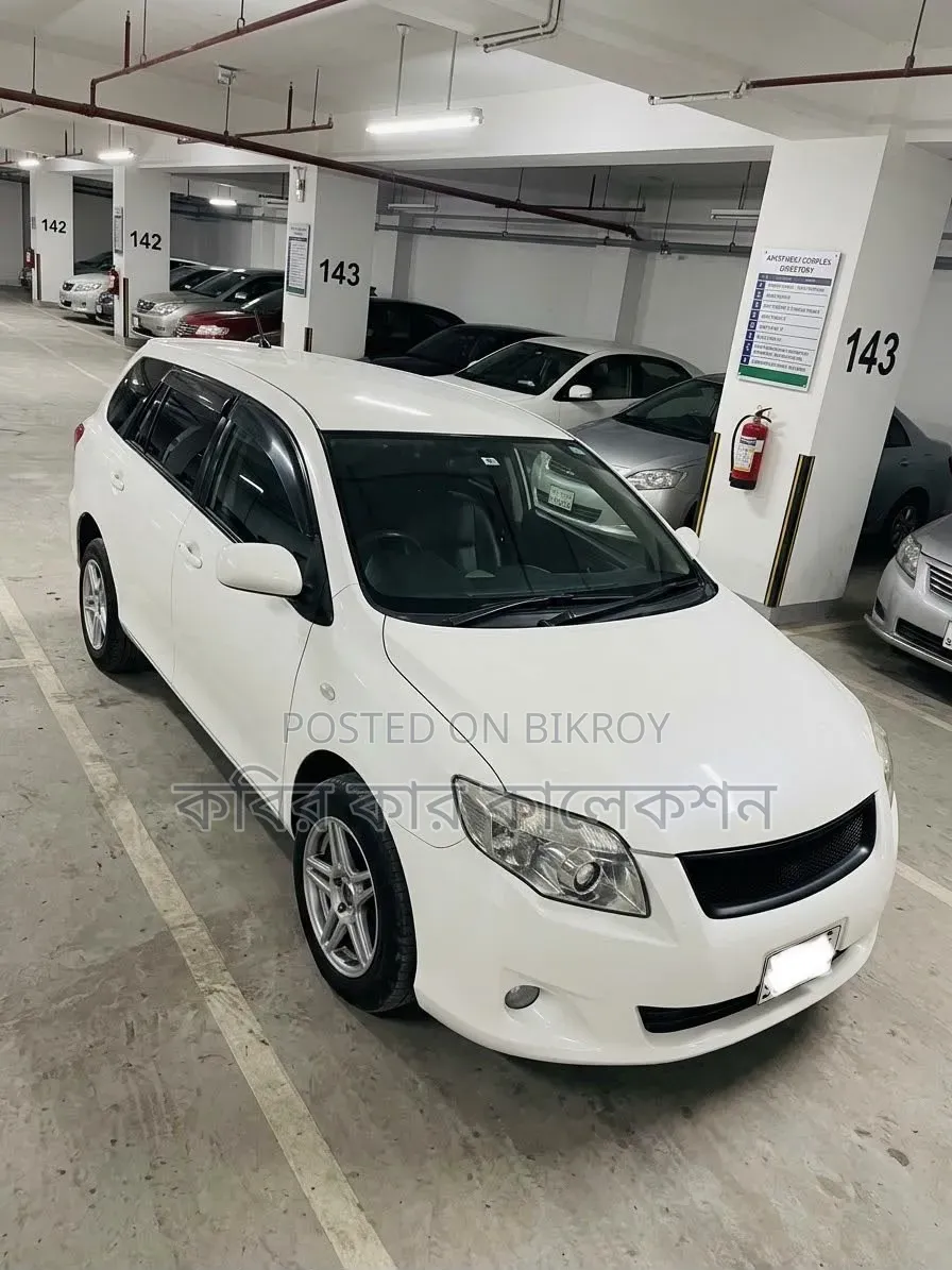 Toyota Corolla 2012 White