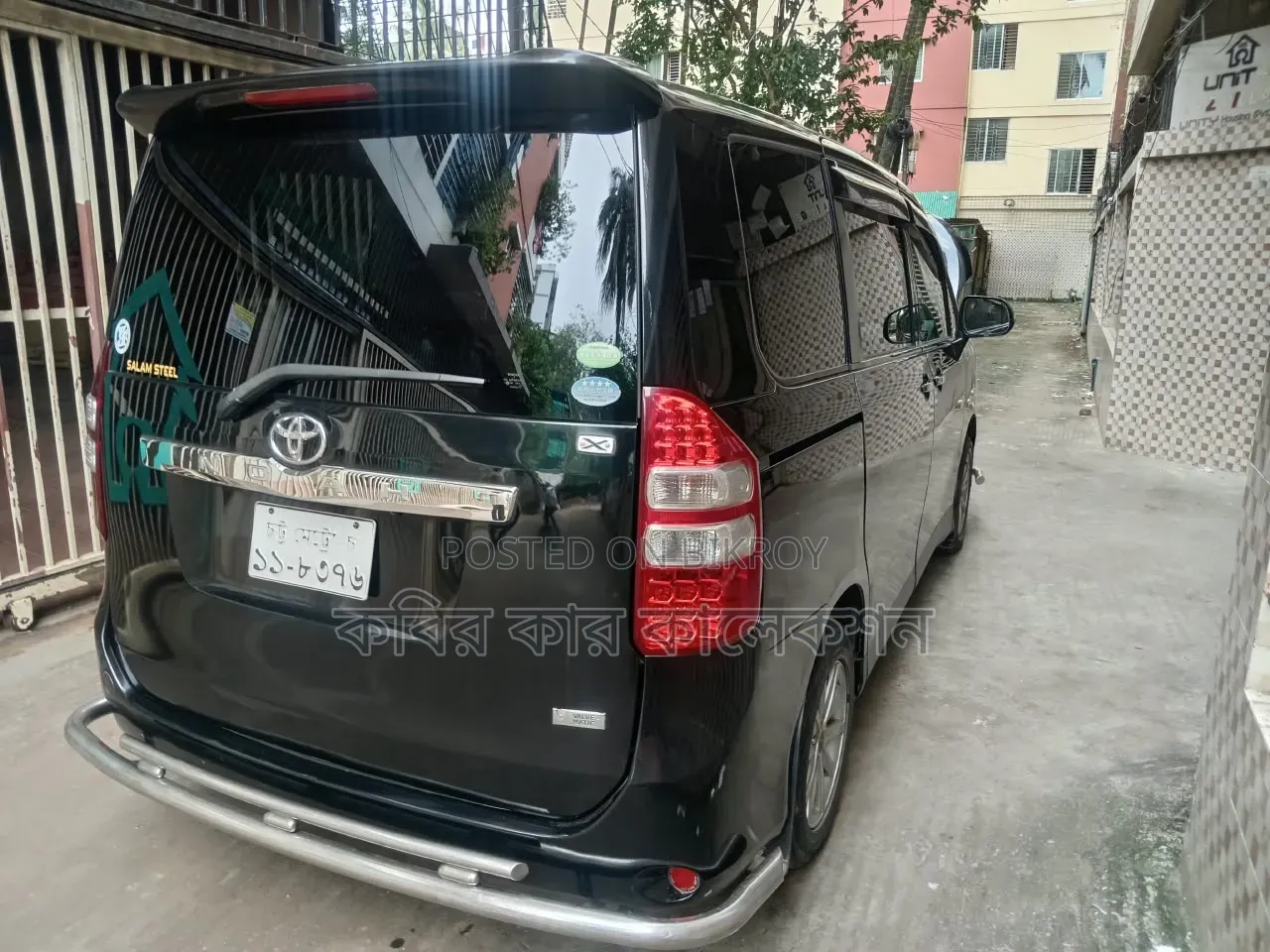 টয়োটা নোয়া ২০১৩ ব্ল্যাক