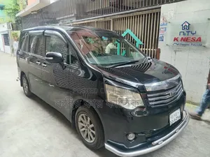 টয়োটা নোয়া ২০১৩ ব্ল্যাক