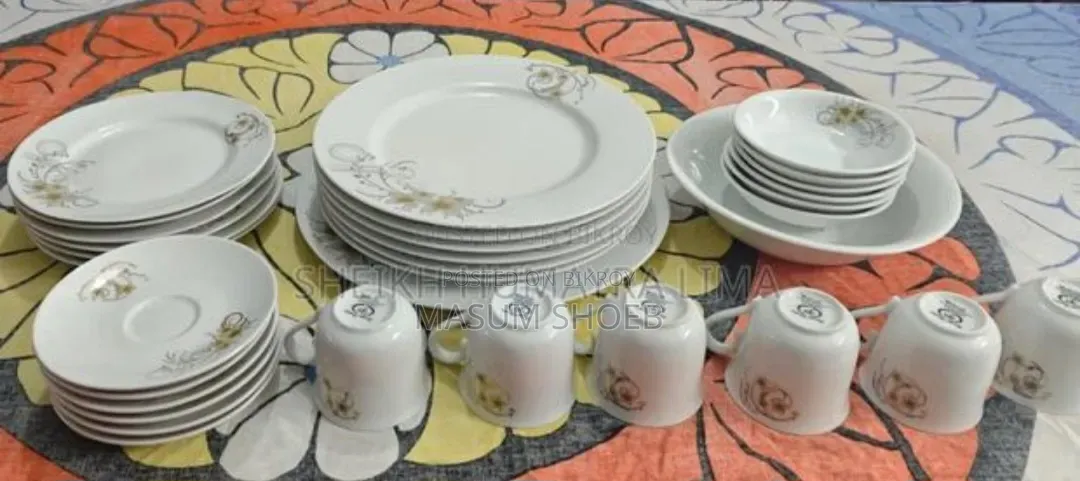 Dinner Set for Sale.