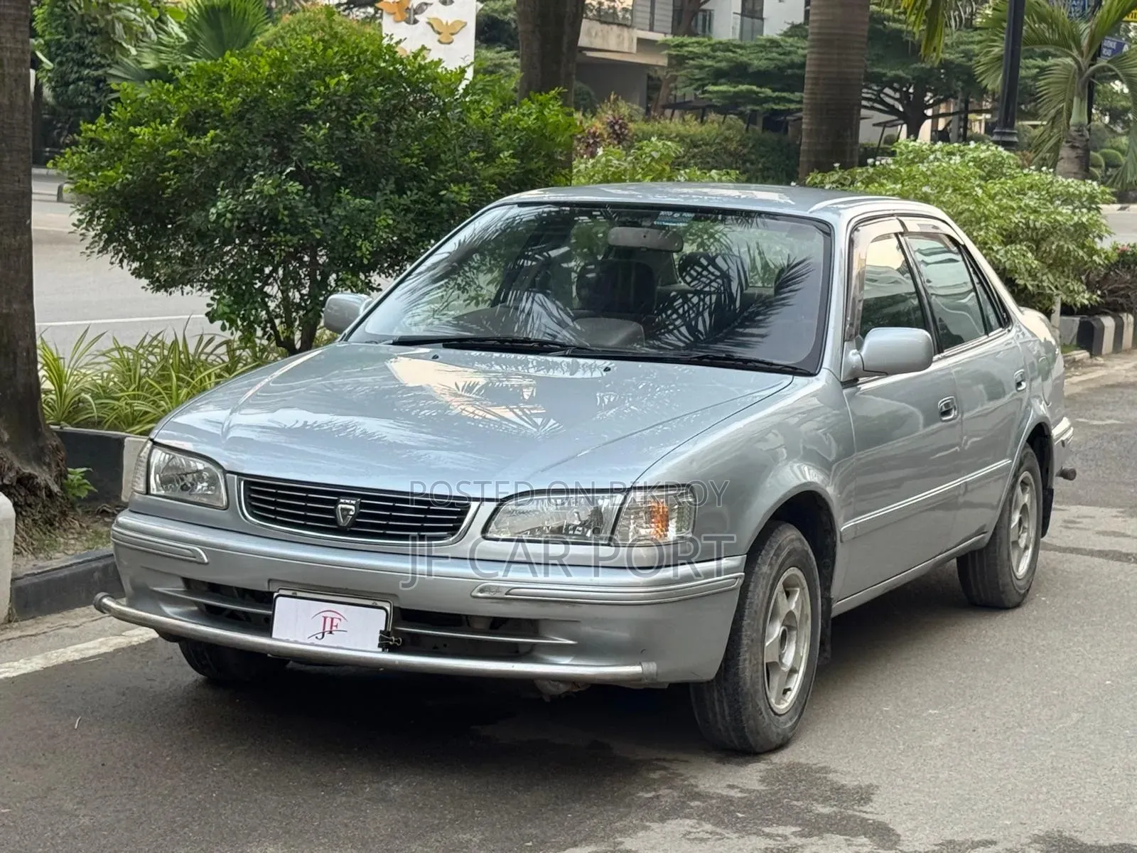 Toyota Corolla X 1.3 2000 Silver