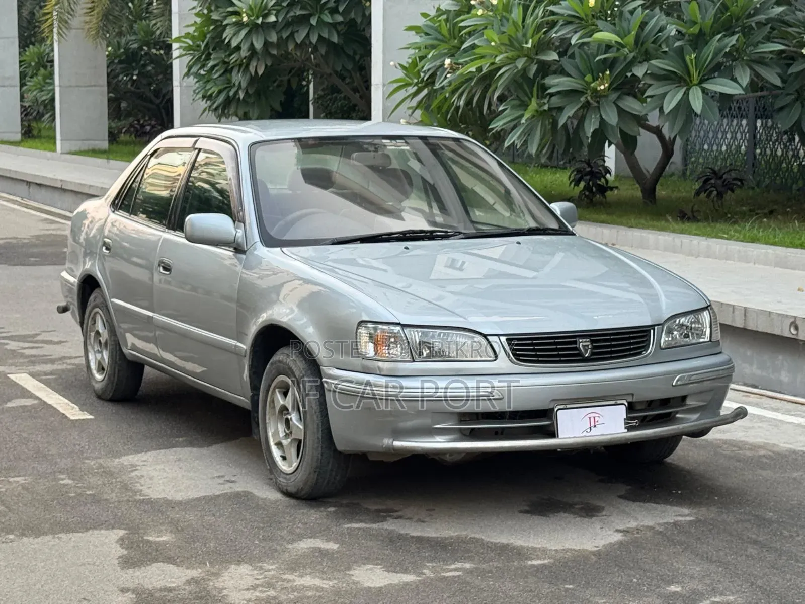 Toyota Corolla X 1.3 2000 Silver