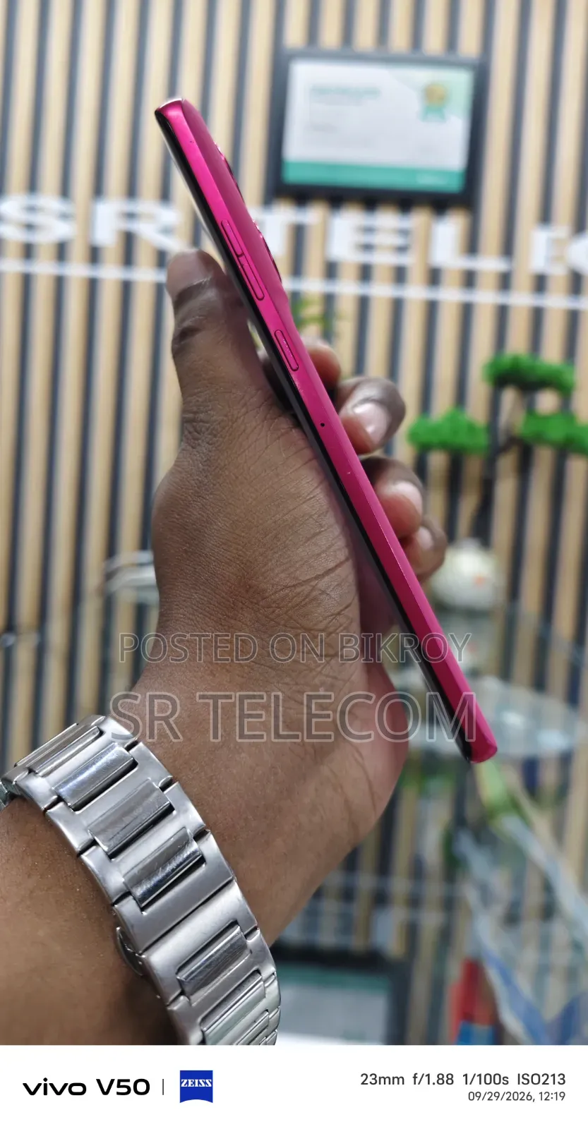 মোটরোলার এজ ৫০ ফিউশন ১২৮ জিবি পিংক