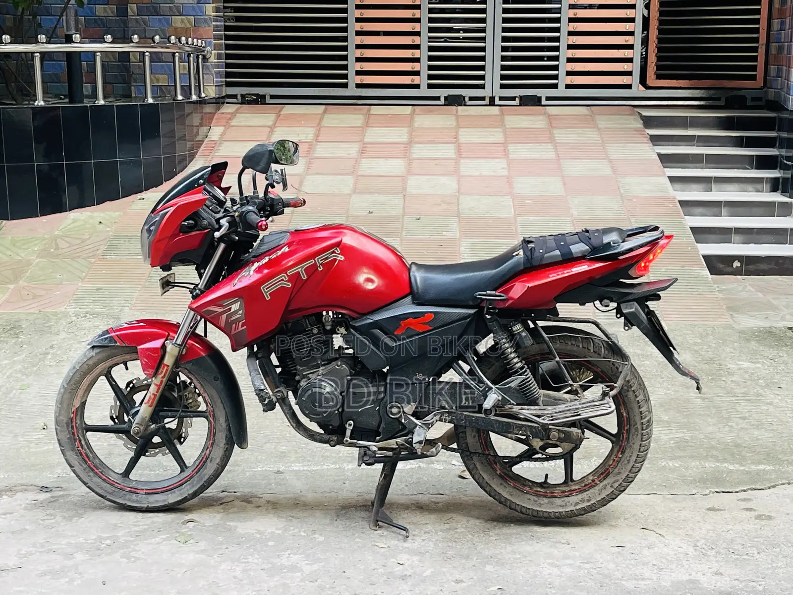 TVS Apache RTR 160 2V 2018 Red