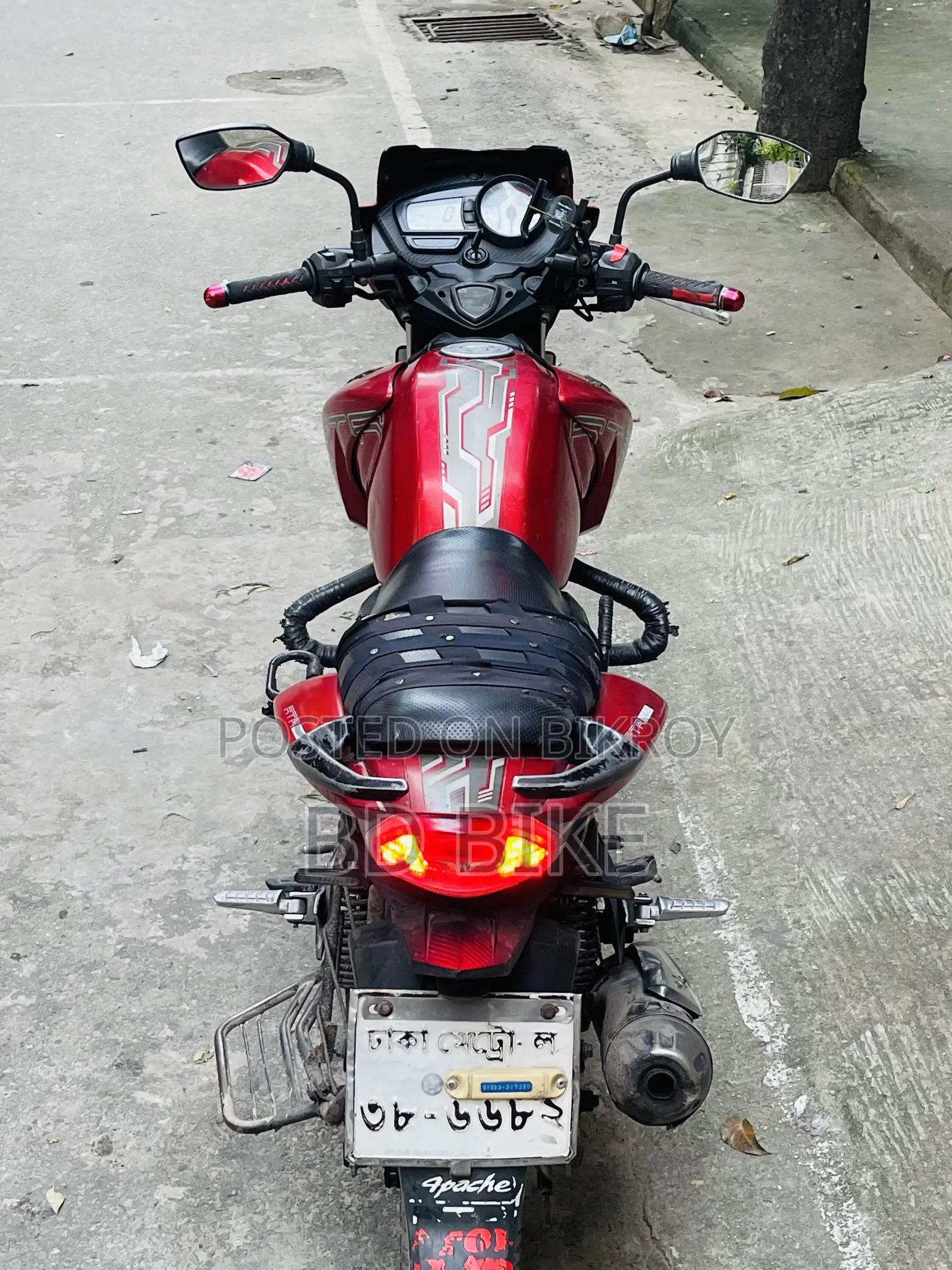 TVS Apache RTR 160 2V 2018 Red