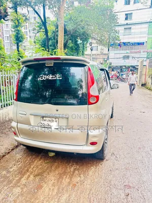 Toyota Fun Cargo 2004 Silver