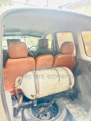 Toyota Fun Cargo 2004 Silver