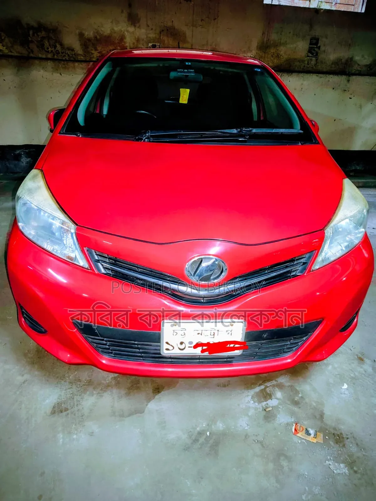 Toyota Vitz 2011 Red