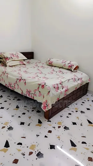 ১ টি খাট বিক্রি করা হবে যা মাত্র ১ মাস ব্যাবহার করা হয়েছে।