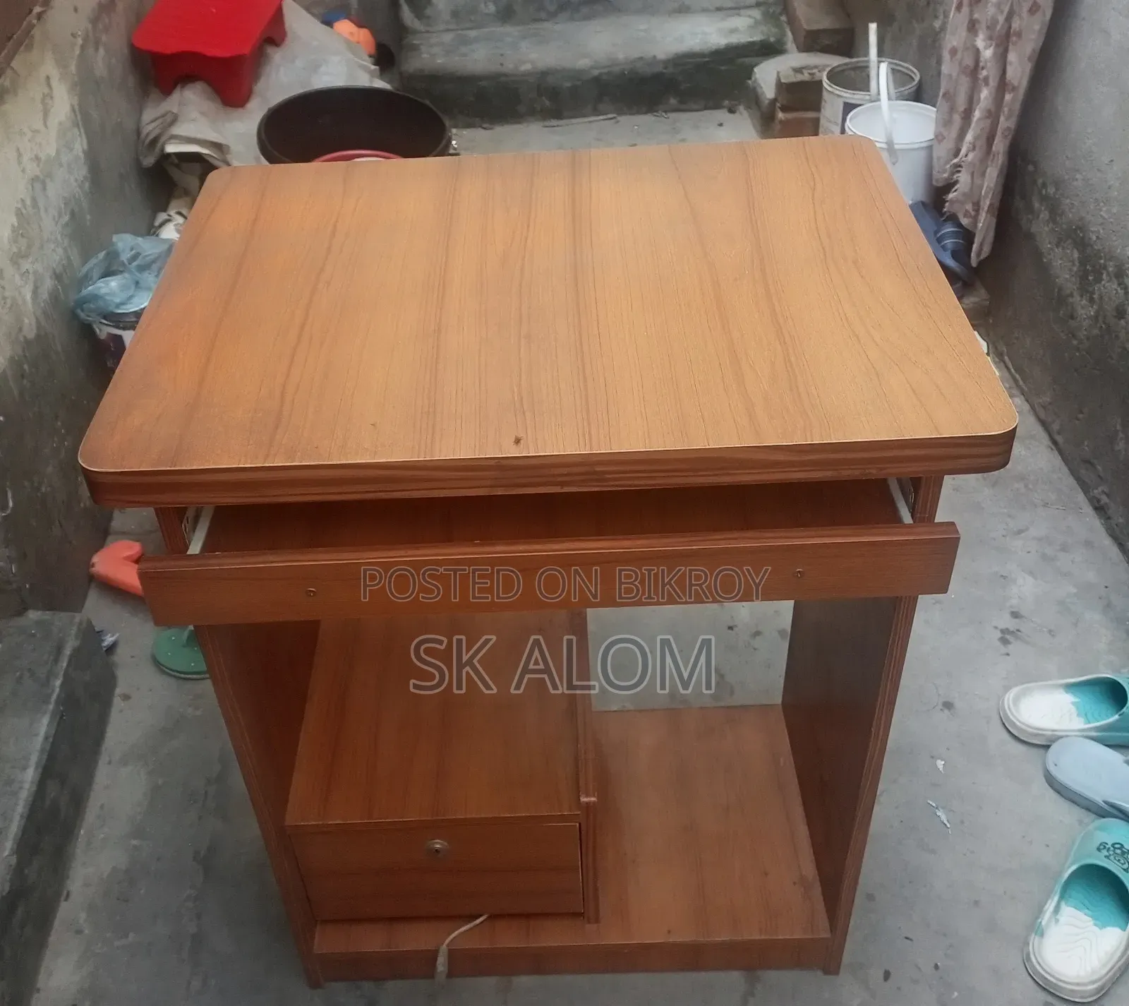 Desktop Computer Table Condition Good