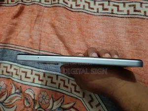টেকনো স্পার্ক গো ৬৪ জিবি সাদা