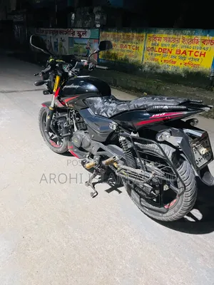Bajaj Pulsar 150 2020 Red