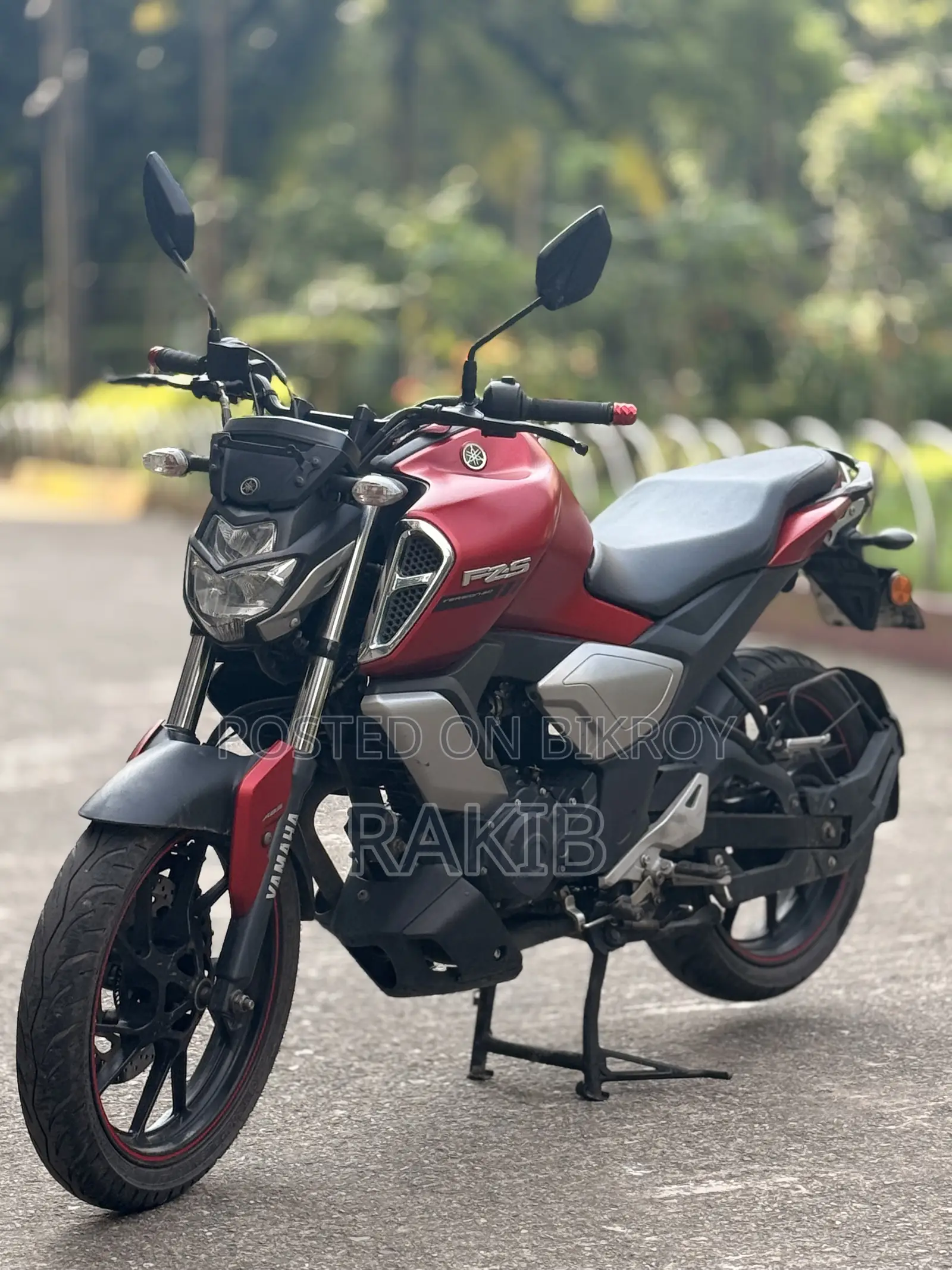 ইয়ামাহা এফজেডএস ভি৩ ২০২২ রেড