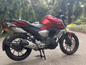 ইয়ামাহা এফজেডএস ভি৩ ২০২২ রেড