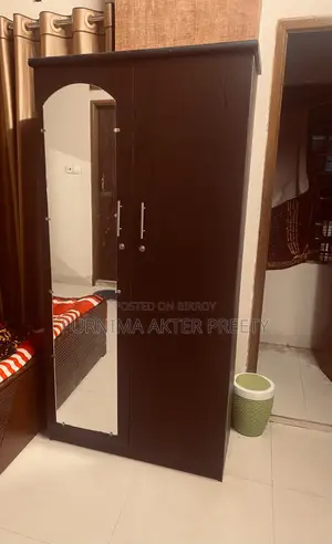 ক্যাবিনেট আলমারি বিক্রয়ের জন্য