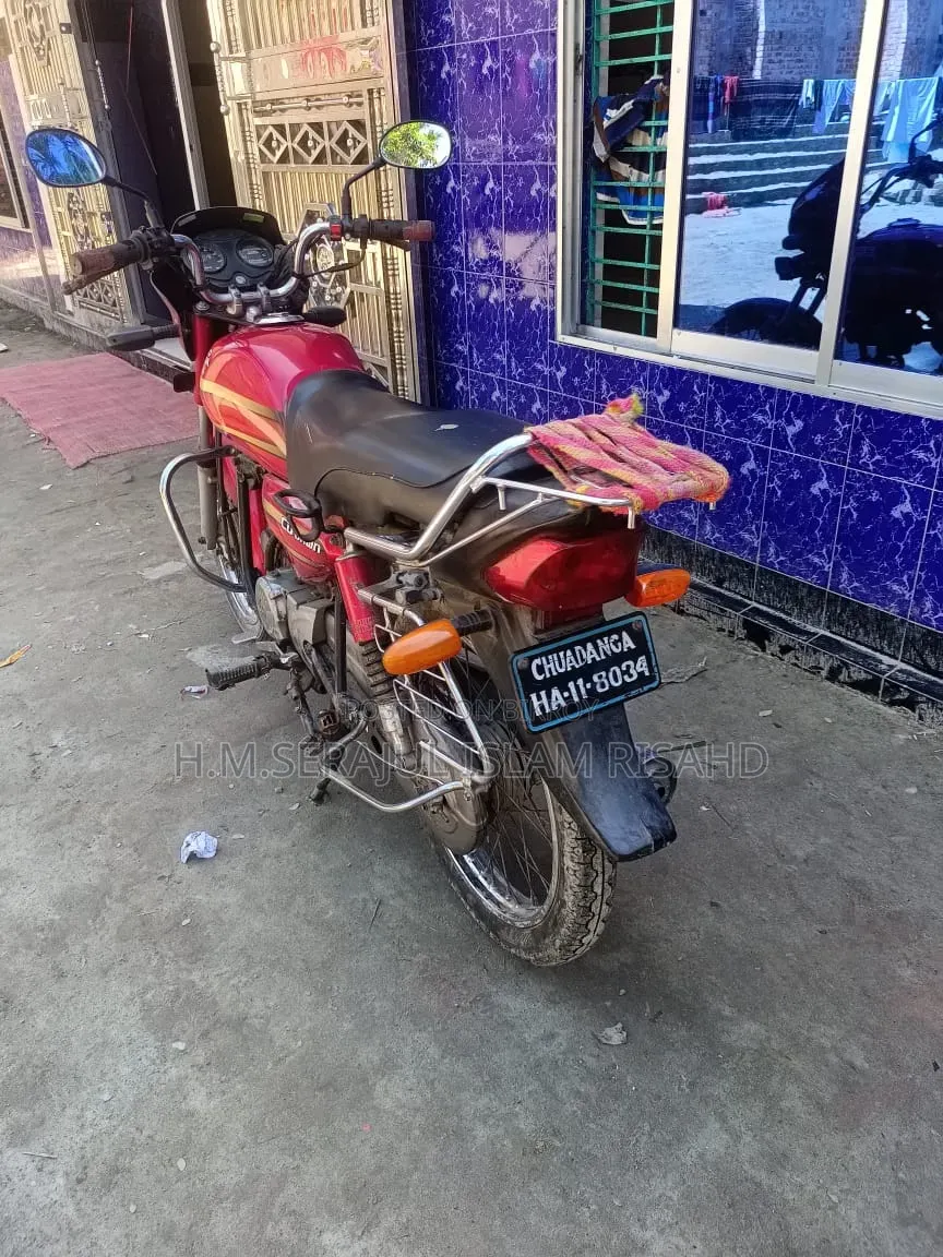 হিরো ডন ১০০ ২০১৭ লাল