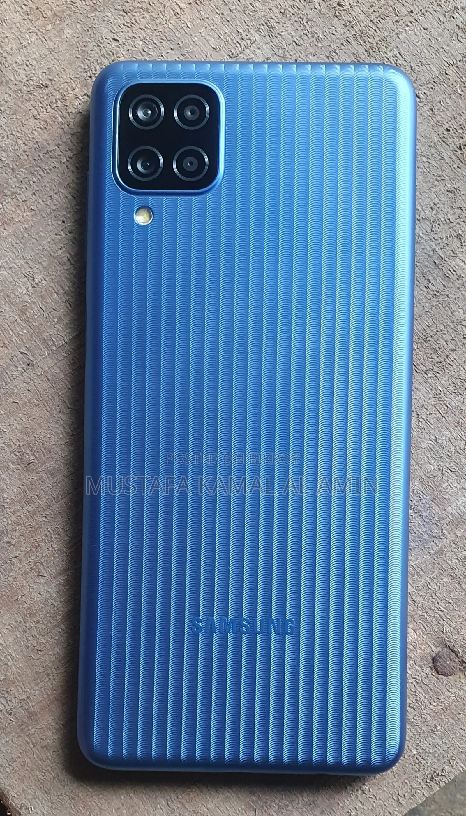 স্যামসাং গ্যালাক্সি এম১২ ১২৮ জিবি নীল