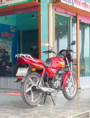 হিরো স্প্লেন্ডার প্লাস ২০১৭ লাল