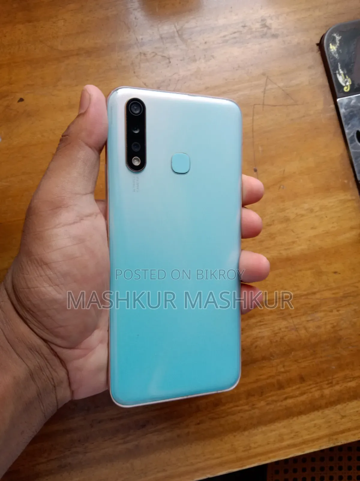 Vivo Y19 128 GB Blue