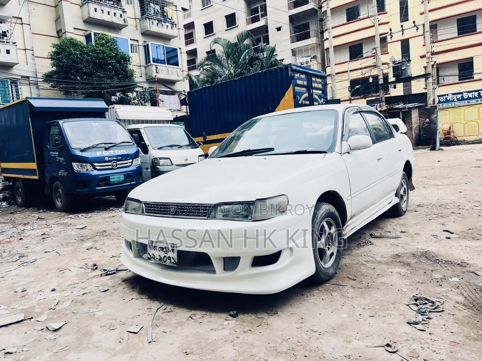 টয়োটা করোল্লা ১৯৯৩ সাদা