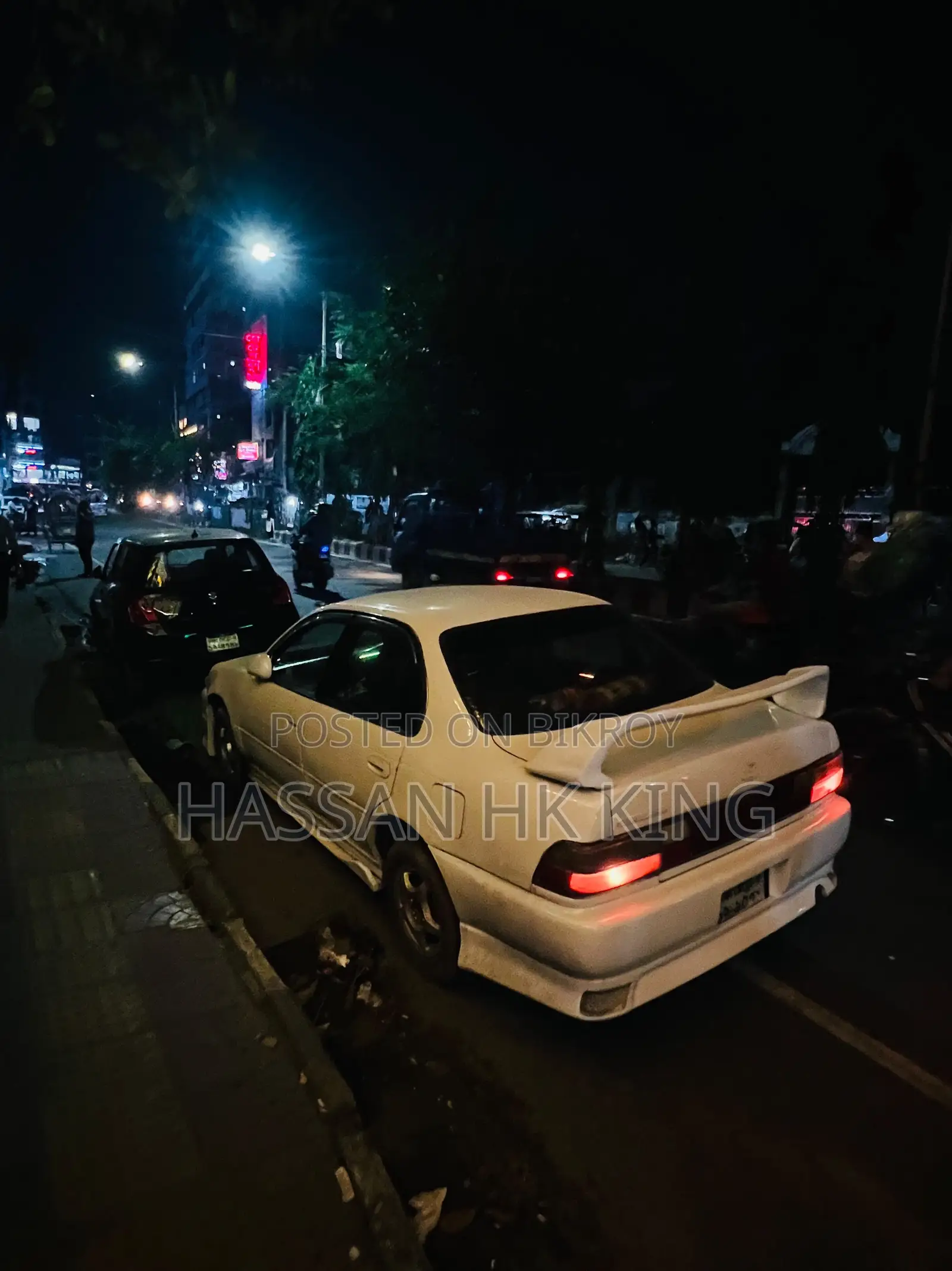 টয়োটা করোল্লা ১৯৯৩ সাদা