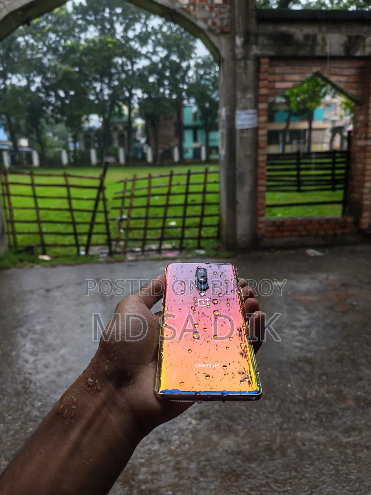 ওয়ানপ্লাস ৮ ১২৮ জিবি গোল্ড