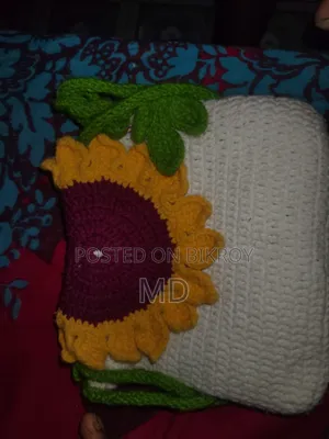 Attractive Handmade Crochet Sunflower Shoulder Bag (Handmade Crochet Bag)