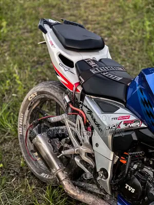 TVS Apache RTR 160 4V 2020 Blue