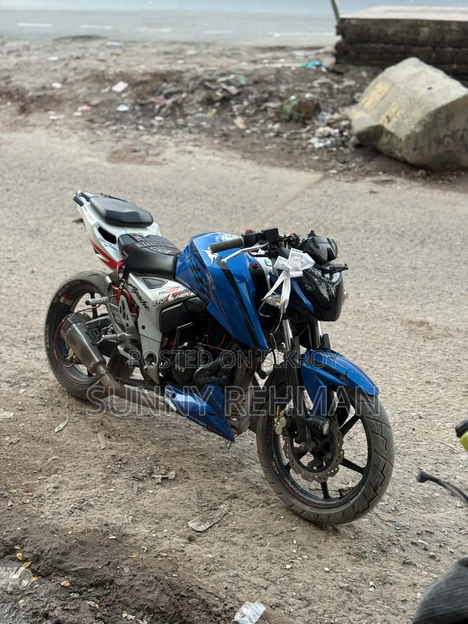 TVS Apache RTR 160 4V 2020 Blue