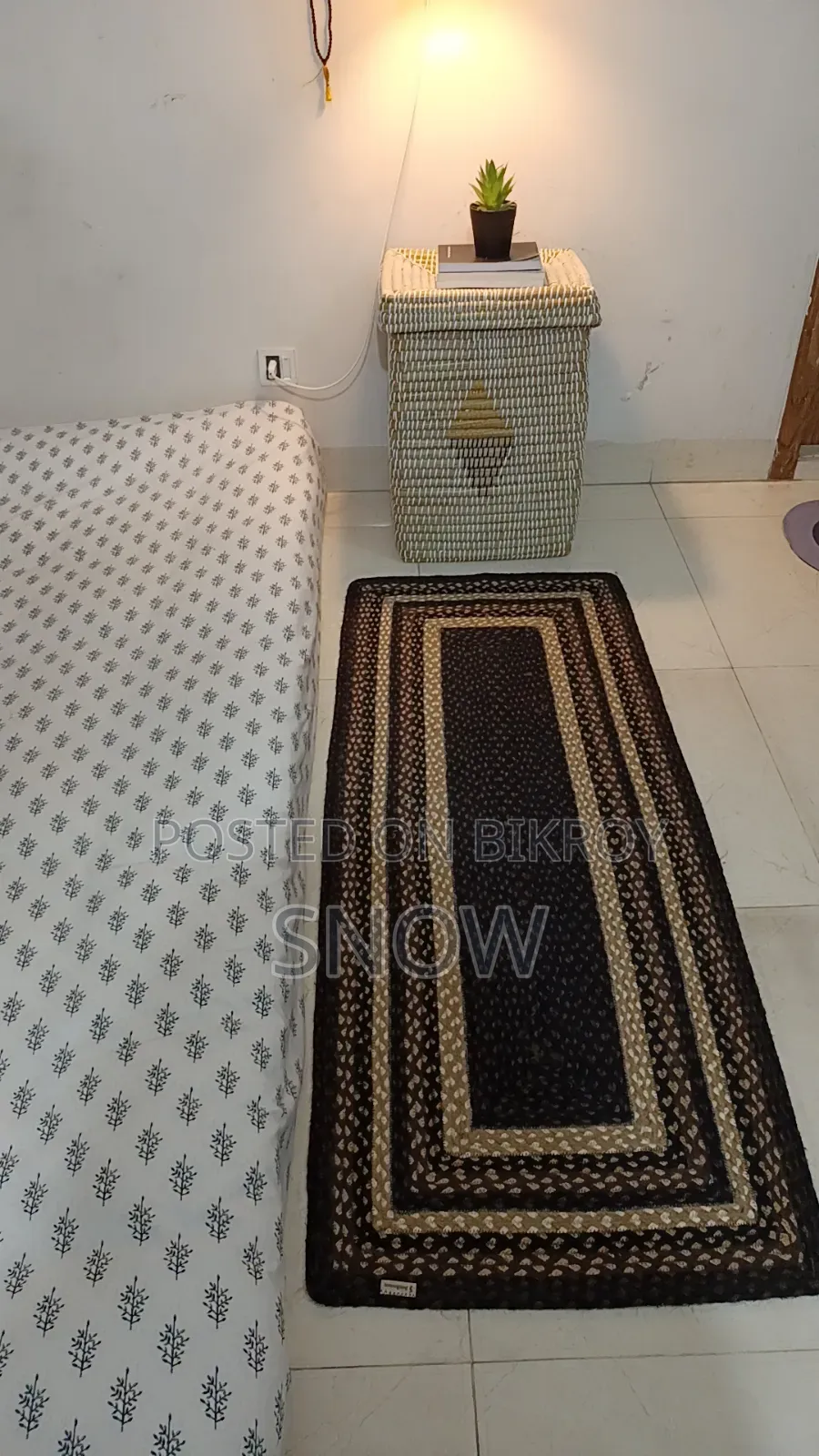 ইবনি ব্রেইডেড জুট রাগ