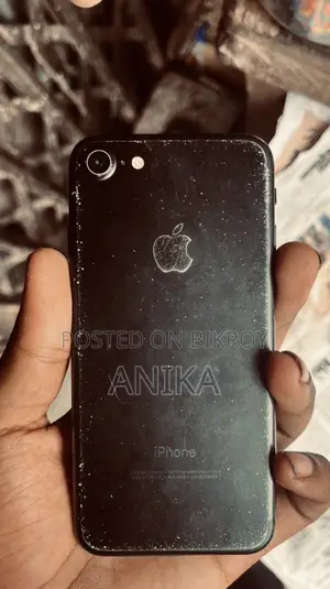 অ্যাপল আইফোন ৭ ১২৮ জিবি ব্ল্যাক