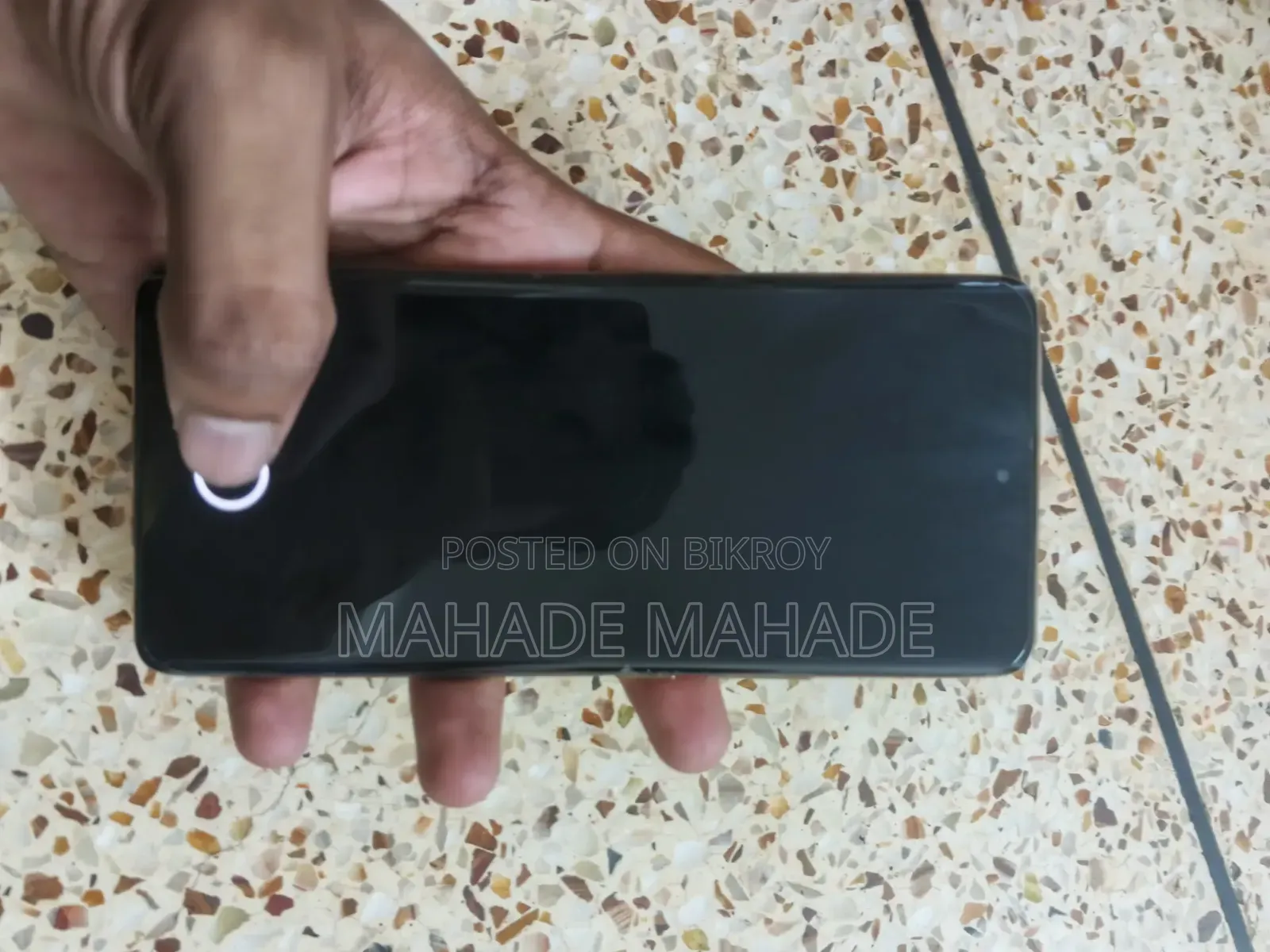 রিয়েলমি ১১ ৫জি ২৫৬ জিবি গোল্ড
