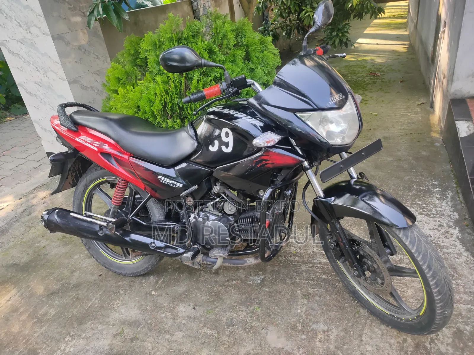 Hero Glamour 2014 Black